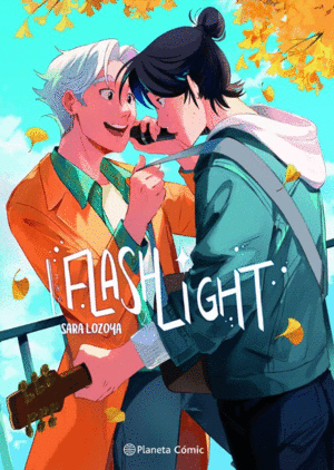 FLASHLIGHT / SARA LOZOYA